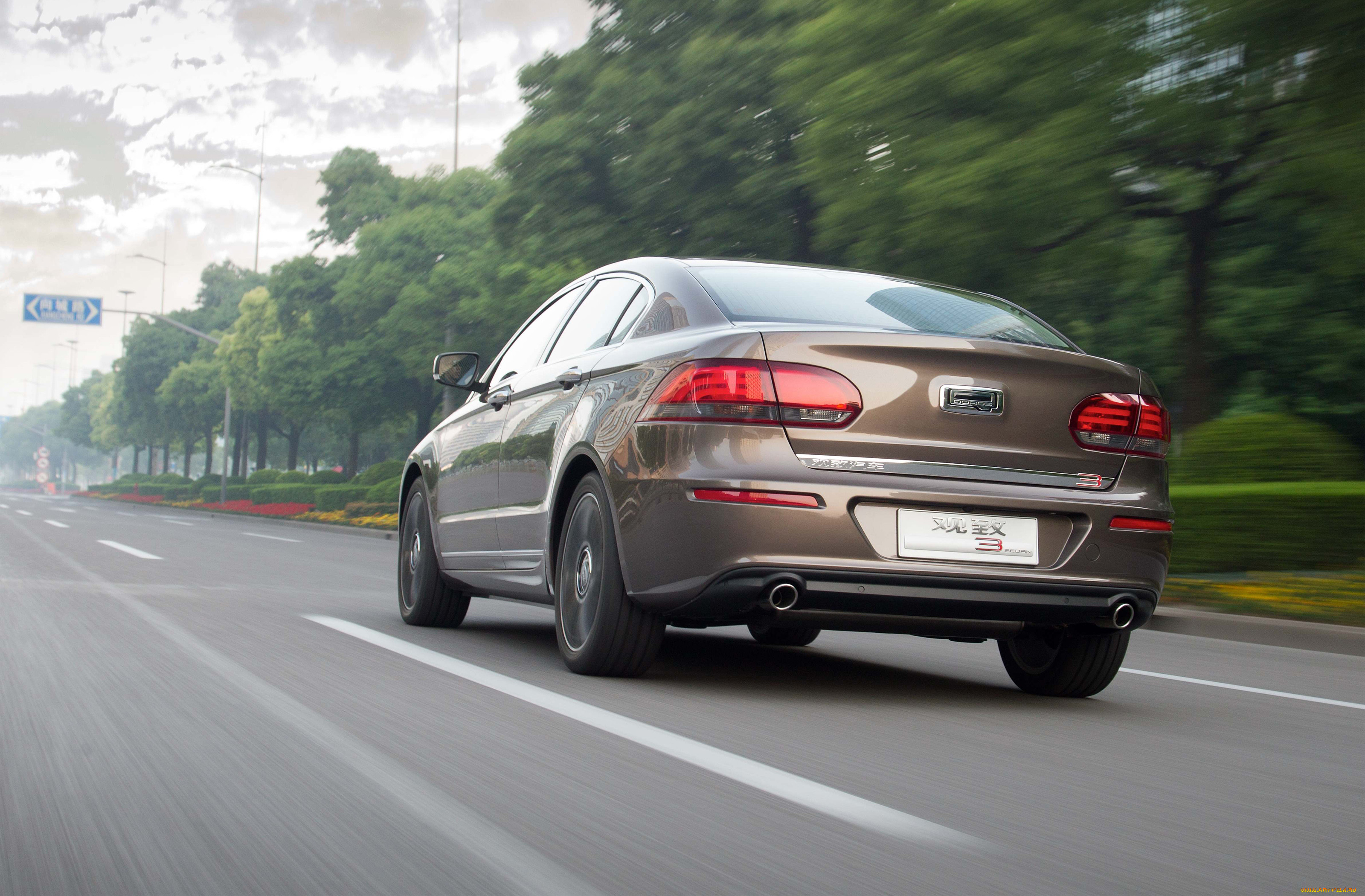 , qoros, sedan, 3